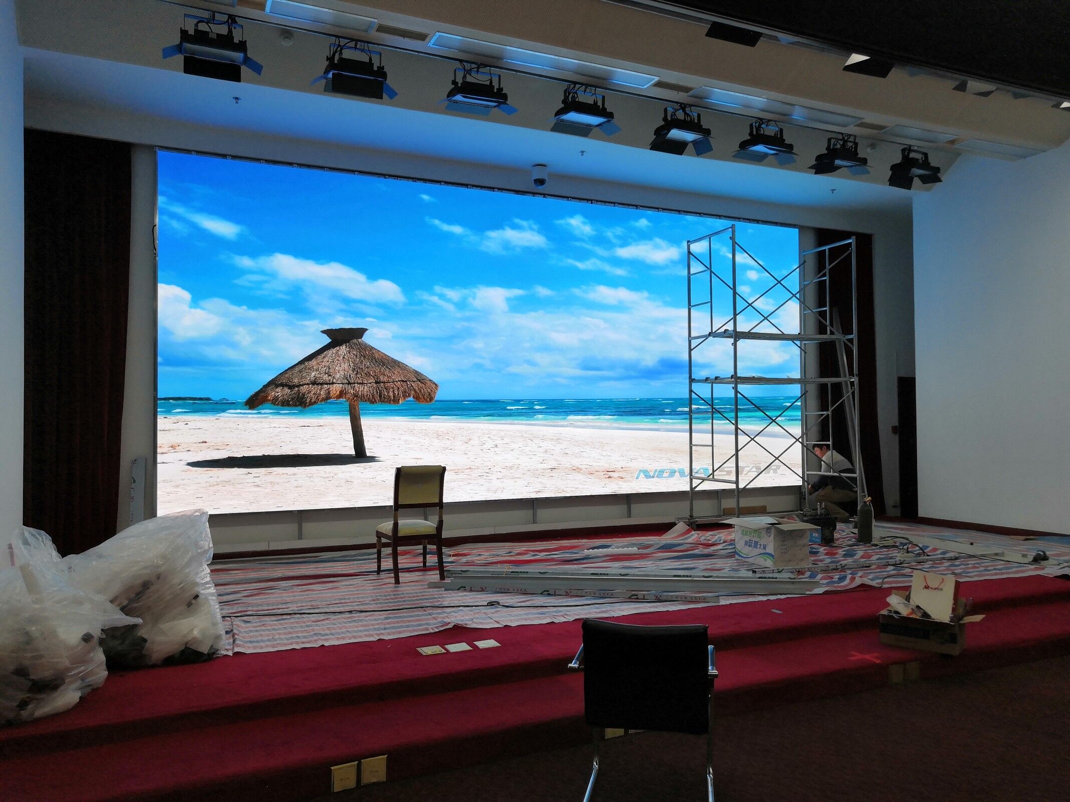 LED顯示屏,室內(nèi)全彩LED,戶外LED顯示屏,LED顯示屏供應(yīng)商,戶外彩色LED顯示屏,LED顯示屏生產(chǎn)廠家,高密度LED全彩顯示屏,湖南LED顯示屏,湖南室內(nèi)全彩LED